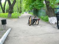 На боевом посту. Луганск, Парк 1 мая.